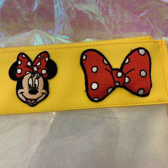 Stoney Clover Lane x Disney Minnie Mouse Fable Bow Flat Clear Pouch in Lemon - Picture 3 of 8